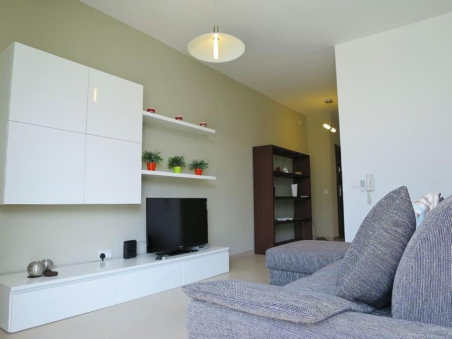 Modern Luxury Penthouse In Perfect Sliema Location Apartment ภายนอก รูปภาพ